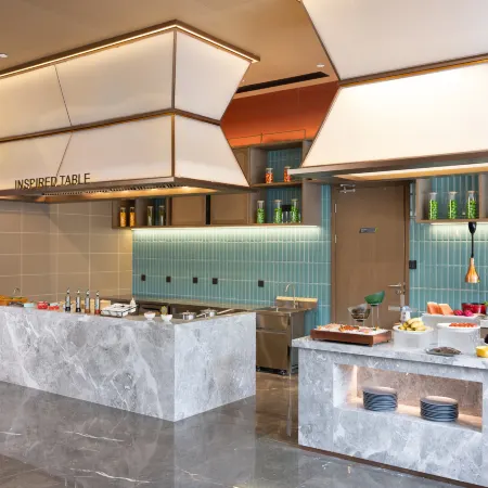Home2 Suites by Hilton Wuhan Eco-Tech Development Zone Отели рядом с достопримечательностью «Третья Средняя Школа Вухана»