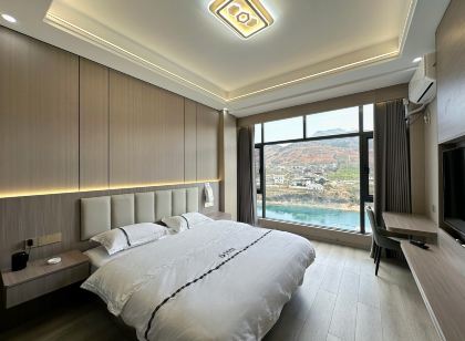 Dali Heqing Jiahong Hotel