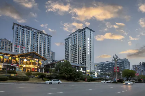 Jingqi Lianmin Hotel (Shenggao Plaza)