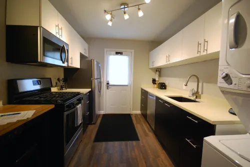 Brookwood Courtyard Condominiums by BCA Furnished Apartments Hotels in Fulton County