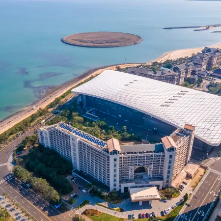 LANDWISE SEAVIEW HOTEL(International Convention and Exhibition Center Store)