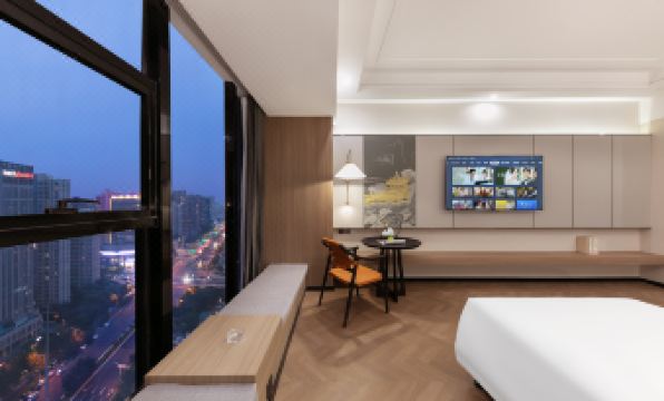 Huantang Moshe Hotel (Zhengzhou High-speed Railway East Station)