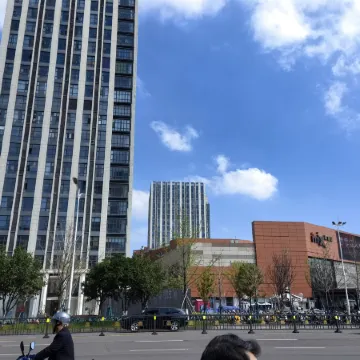 Clay · Light Luxury Loft Movie Apartment (Gaoxin Avenue Subway Station MixC)