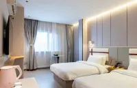 Homeinn Business Hotel (Nanjing Hexi Golden Eagle Yingtian Street Subway Station) Hotels in Nanjing