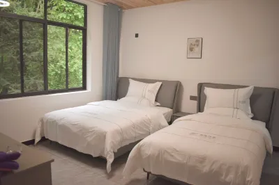 Enshi Yunlu Youju Homestay 준부야석림 주변 호텔