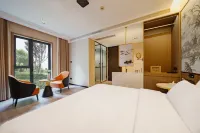 Golden Eight Immortals Hotel - 2-Star