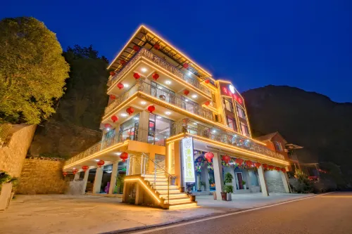 Yunlv Sunshine Homestay (Yichang Three Gorges Home Scenic Area)