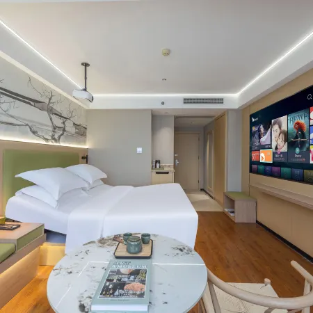 Duojiangnan Hotel (Ningbo Impression City Vientiane Huiqianhu North Road Metro Station)