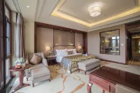 Jing Cheng Earthsea SPA Holiday Center Hotels in Ruili