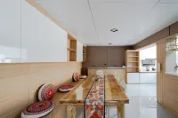 Yining City White Love Lane to Homestay (Liuxing Street Branch)