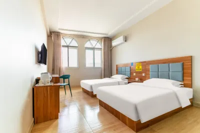 Yanchun Hotel (Rongcheng Baiyangdian High Speed ​​Railway Station)