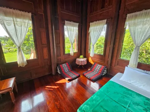 ห้องสแตนดาร์ด เตียงเดี่ยว 2 เตียง (ห้องน้ำรวม)