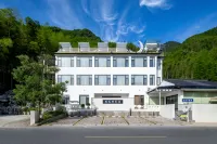 Shuangfeng Village Homestay (Moon Bay Scenic Area)