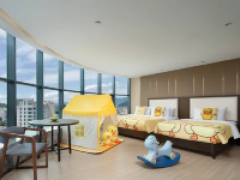 Xiangbishan Port House | City core stroll city center hotel (Guilin two rivers and four lakes store) Hotels in Guilin