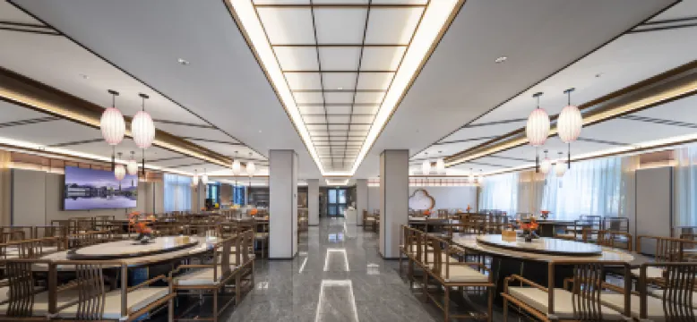 Moshang Light Hotel (Linzhou Hongqiqu Avenue Branch)