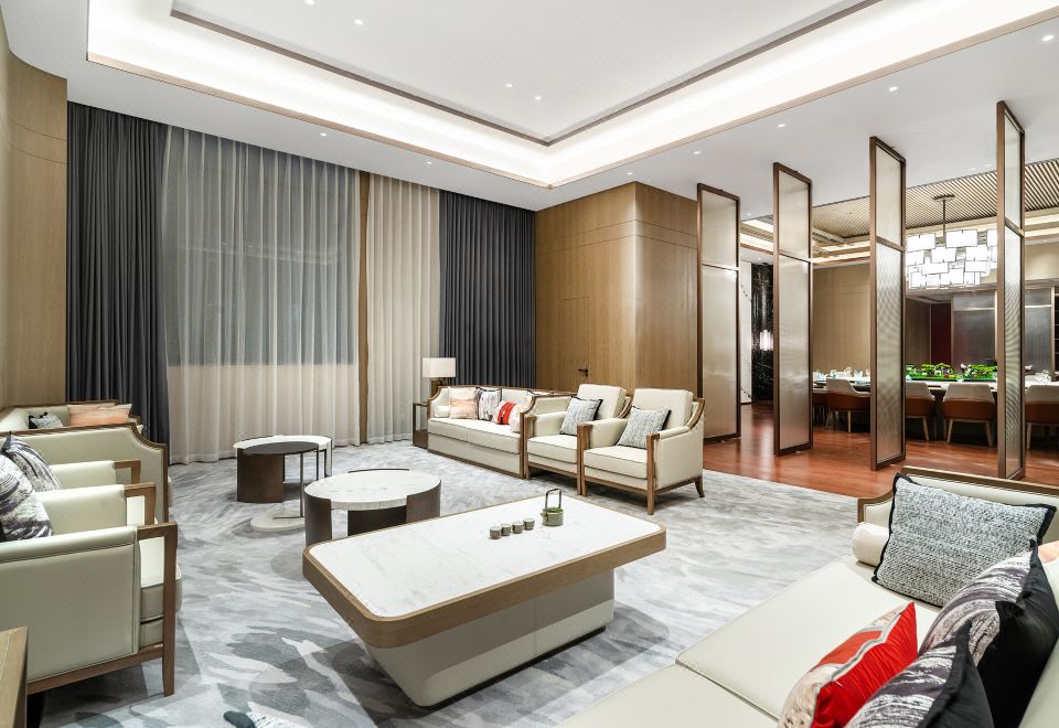 1. 우시 공항 플라..