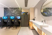 ReMAX Remai E-Sports Hotel (Jiangbei Datongqiao Subway Station) - E-sport