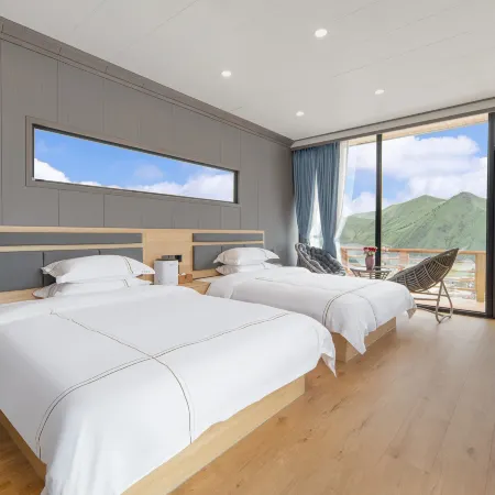 Luobu Starlight · Verdant · Valleys Luxury Camp Hotel (Kangding Xinduqiao Town)