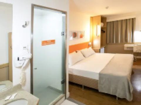 Hus Hotel Maringa Hotels in Maringa
