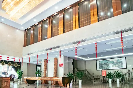 Xuri Dongfang Grand Hotel