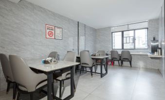 Zhuodai Yipin Hotel (Bus Station)