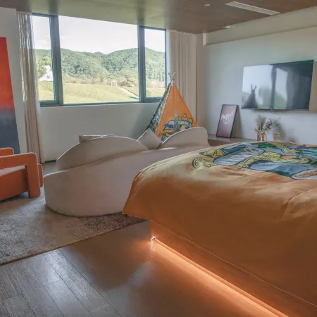 Weichi · Xinchi Cherry Blossom Valley Vacation Apartment