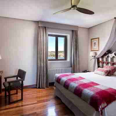Parador de Hondarribia Rooms