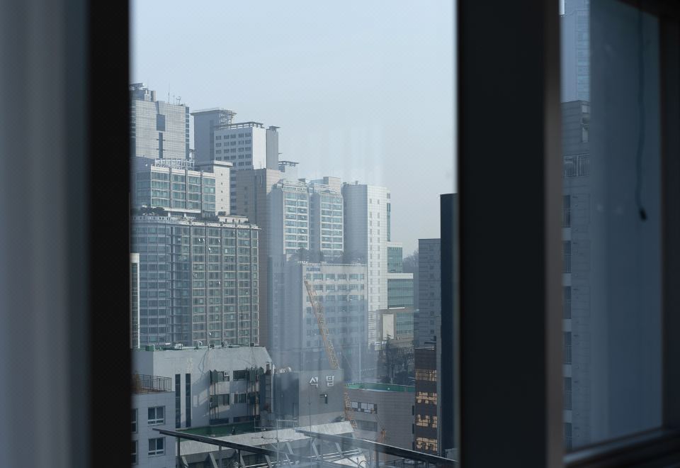 1. 르컬렉티브 강남..