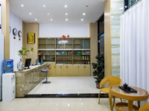 Nanzhao Cheap Hotel (Weishan Ancient City High-speed Railway Station Branch) فنادق في ويشان