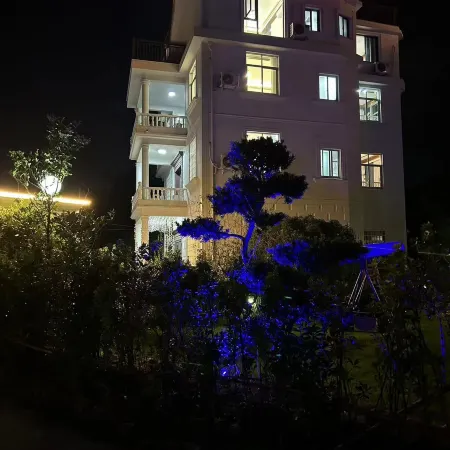 Tiantai Xianren Valley Modern Scenic View Luxury Homestay (Tiantai Grand Waterfall Branch)