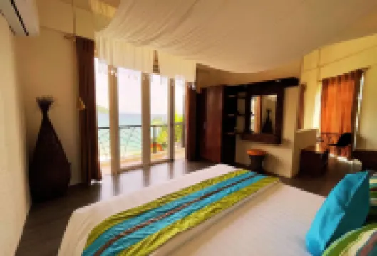 Sunset at Aninuan Beach Resort powered by Cocotel