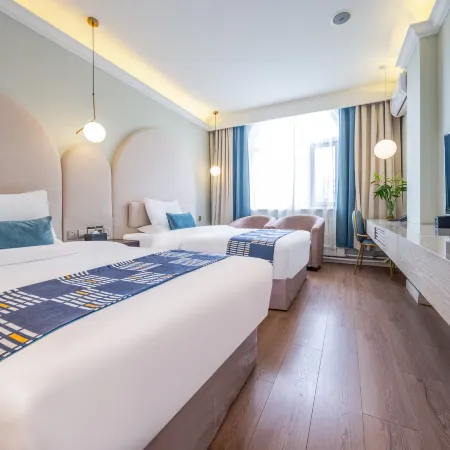 Super 8 Preferred Hotel (Baotou East Station Airport)