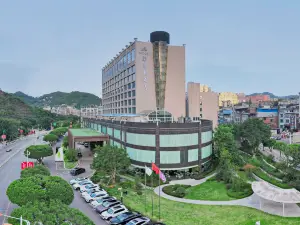 Popular 4-Star Select Hotels in Gulin