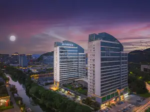 Jade Crystal Hotel (Jiaojiang Ocean World Store)