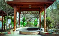 Hongrun Hot Spring Resort Hotel - Hot Springs