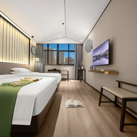 Moshang Light House Hotel (Zhengzhou South China City Longhu Jinyicheng Shopping Center) Отели рядом с достопримечательностью «Ван Император Цинь Цинь»