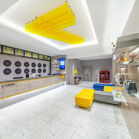 7Days Inn Hotel (Yingtan Railway Station Kaixiang Xintiandi)