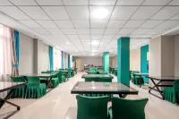 Millennium Smart Choice Hotel (Yucheng Songshan Avenue Branch) Hotel a Yucheng
