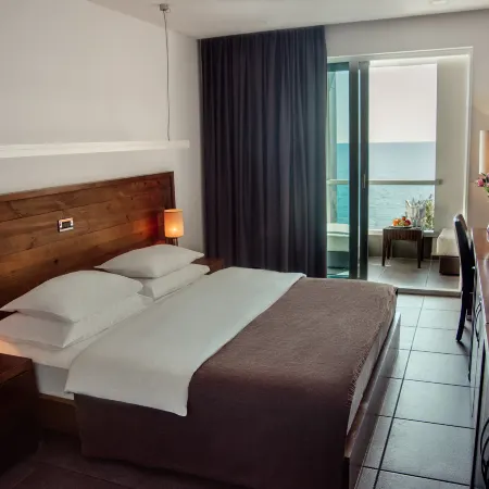 Avala Resort & Villas