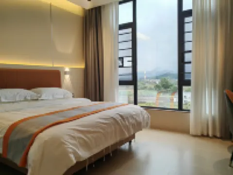 Yinhe Hotel