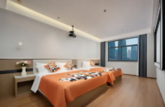 Sishichun River View Hotel（Chongqing Jiefangbei Hongyadong Store）