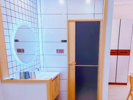 Qingzhu Hotel Отели рядом с достопримечательностью «Yuanxianghu Ice and Snow Paradise»