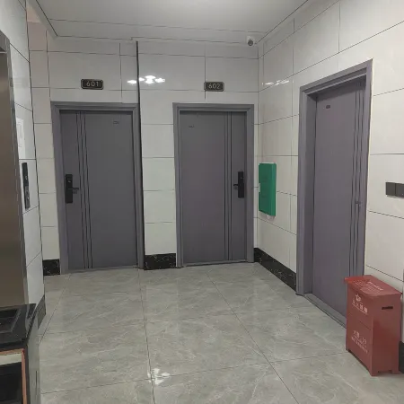 Chunlei Business Hotel