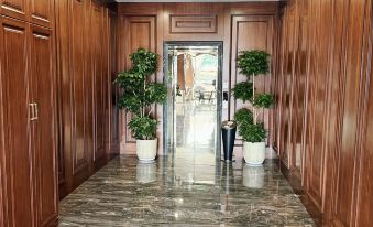 Qiran Business Hotel (Datong Yuxi Toll Station)