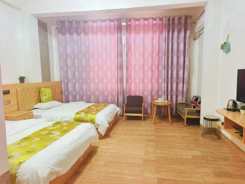 Border Town Boutique Homestay Hotels in Longzhou