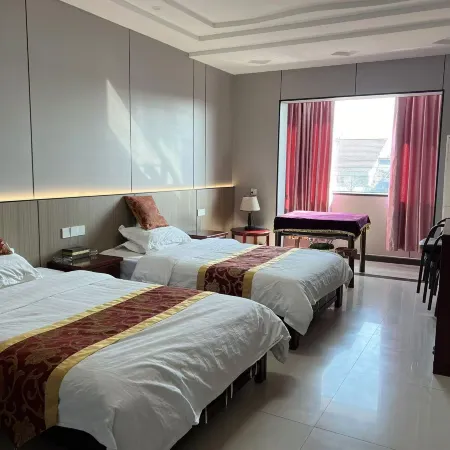Nanling Huasheng Business Hotel