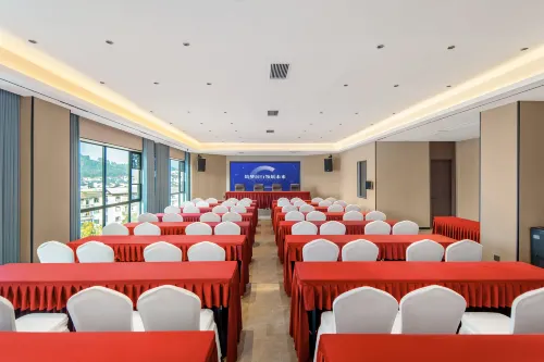 宜春山水居溫泉假日飯店(溫湯明月千古情店) 精選 Photos