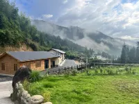 Qiyungu Homestay Hotels in Shangyou