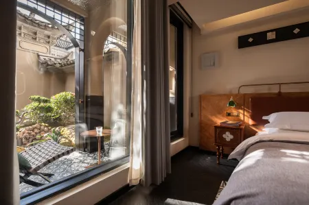 SIXI•DREAMLAND OF MOONSHINE CLUB(DALI ANCIENT CITY) Отели рядом с достопримечательностью «Shuangyuanxi»