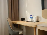 Xiangting Hotel (International Convention and Exhibition Center Sports College) Hotel dekat Menara Longta